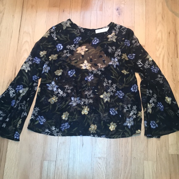 ASTR The Label Anya Top Navy Yellow Floral Size M - Picture 5 of 7